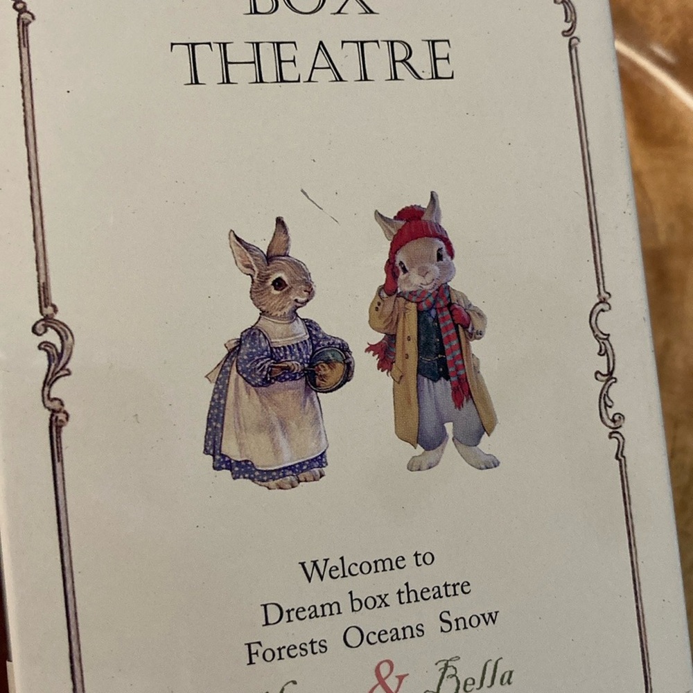 Hinged tin box BOX THEATRE with Harry Bella rabbits - Picture 7 of 9